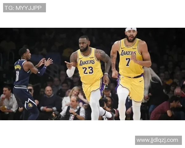 勇士与湖人激战十一月七日NBA赛场再掀高潮期待精彩对决